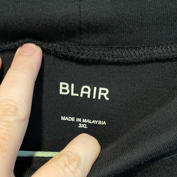 Black Boatneck style sweater - Picture 3 of 4